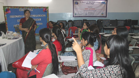 St. Mark's School, Meera Bagh - Workshop on Effective Teaching of Science with Experiments : Click to Enlarge