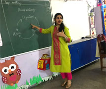 St. Mark's School, Meera Bagh - Handwriting Workshop : Click to Enlarge