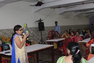 St. Mark's School, Meera Bagh - Pidilite Workshop : Click to Enlarge
