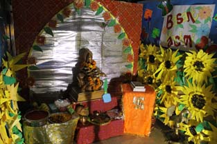 St. Mark's School, Meera Bagh - Basant Panchami Celebrations : Click to Enlarge