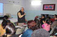 St. Mark's School, Meera Bagh - Science Workshop : Click to Enlarge