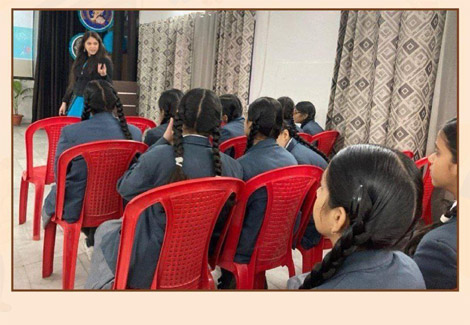 St.Marks Sr Sec Public School Janak Puri - A Workshop on building positive body image was organised for the girls of VIII and IX : Click to Enlarge