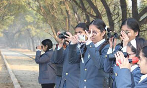 SMS Girls School, Meera Bagh - Animal Welfare Club Aashrey : Click to Enlarge