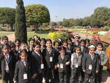 St. Mark's World School - Visit to Mughal Gardens for Class Sapling : Click to Enlarge