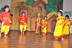 SMS Girls School - Folk Dance Seedling : Click to Enlarge