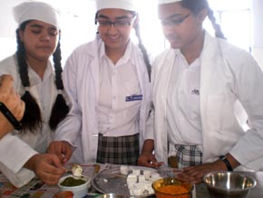SMS, Girls School - Global Project - Let's Eat : Click to Enlarge