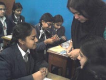 SMS Girls School - Paper Quelling Workshop for Class VIII : Click to Enlarge
