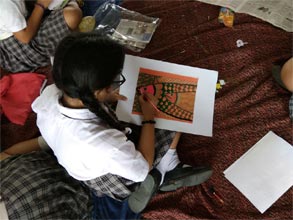 St. Mark's Girls School, Meera Bagh - Workshop on Madhubani Painting : Click to Enlarge
