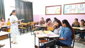 St. Mark's Girls School, Meera Bagh - Hindi Karyashala : Click to Enlarge