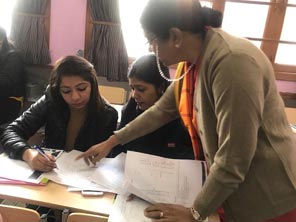 St. Mark's Girls School, Meera Bagh - Phonetics Workshop : Click to Enlarge