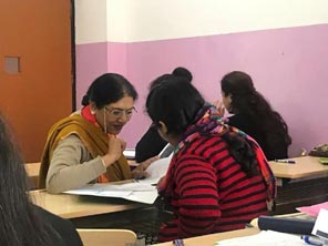 St. Mark's Girls School, Meera Bagh - Phonetics Workshop : Click to Enlarge