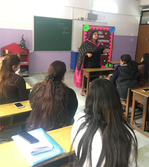 St. Mark's Girls School, Meera Bagh - Teacher Training Workshop on Debate : Click to Enlarge
