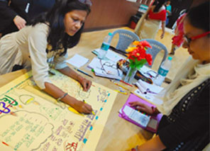 St. Mark's Girls School, Meera Bagh - Hindi workshop on Capacity Building : Click to Enlarge