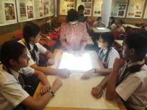 St. Mark's Girls School, Meera Bagh - Intach one-day hands-on Workshop : Click to Enlarge
