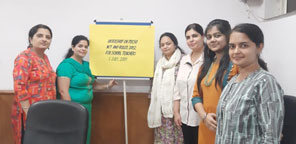 St. Mark's Girls School, Meera Bagh - POSCO Workshop : Click to Enlarge