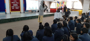 St. Mark's Girls School, Meera Bagh - Road Safety Workshop : Click to Enlarge