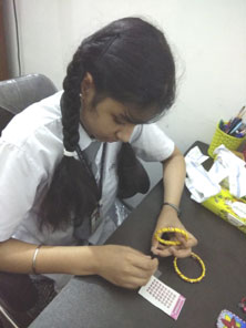 St. Mark's Girls School, Meera Bagh - A two-day Workshop on Jewellery Making Workshop for the students of Class VII : Click to Enlarge
