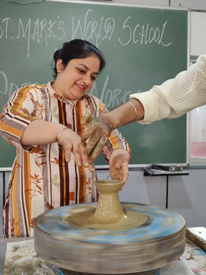 St. Mark's World School, Meera Bagh - Pottery Workshop for Teachers : Click to Enlarge