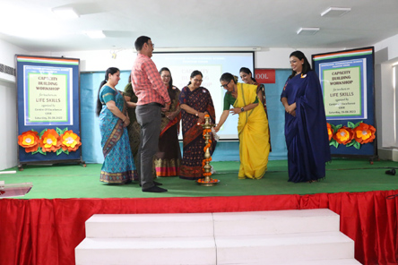 St. Mark's World School, Meera Bagh - Capacity Building Workshop by Dr. Sabina Shergill : Click to Enlarge