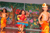 sSMS, Girls School - Sapling Dance Performance : Click to Enlarge